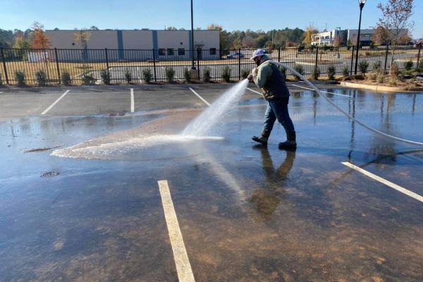 Power washing for commercial parking lots
